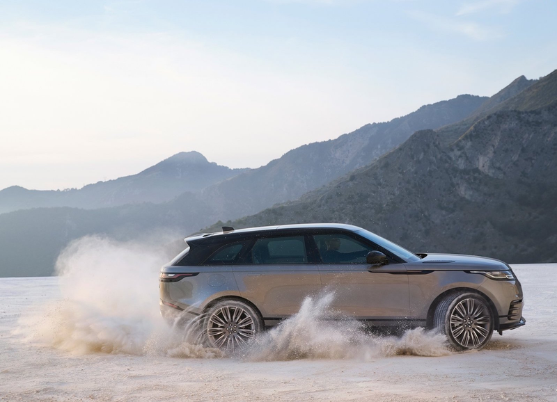 Illustration for article titled The 2018 Range Rover Velar Actually Looks Pretty Rad